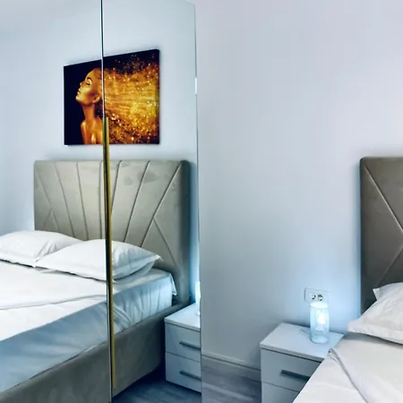 Onix Sd Luxury Sea View 42 아파트 Năvodari